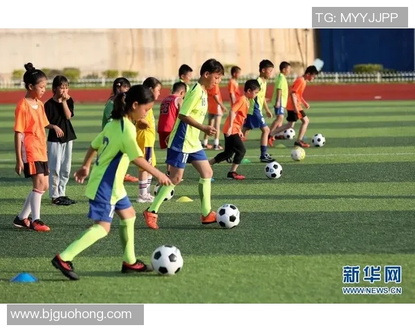 暑假足球培训班开启快乐足球之旅助力孩子们成长与梦想实现